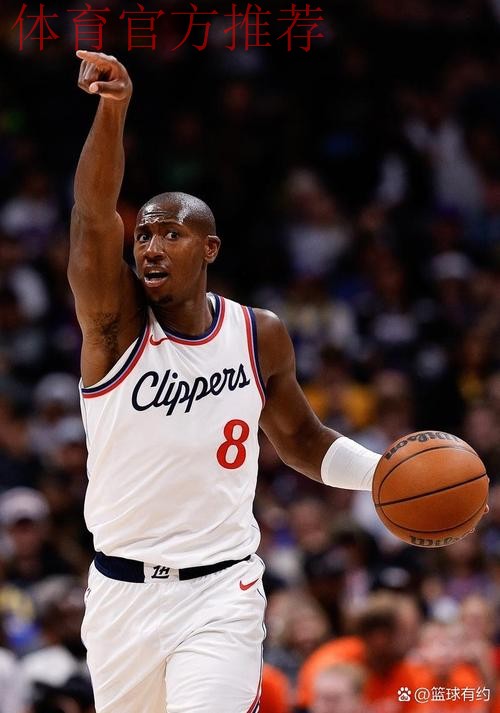 邓恩半场5投3中、三分2中1得到9分1篮板3助攻